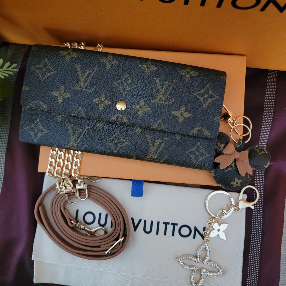 🤎Authentic Louis Vuitton Monogram Sarah Wallet Women's Large Wallet🤎